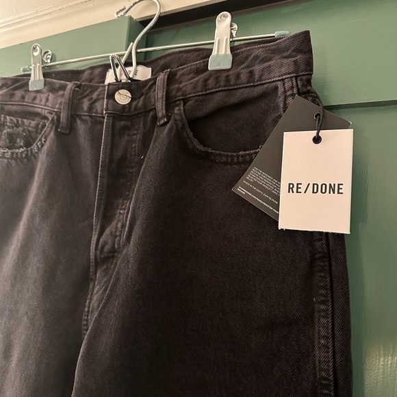New Re/done Redone 90s High Rise Loose Fit Jeans 28 Washed Black with Rip - Picture 2 of 6